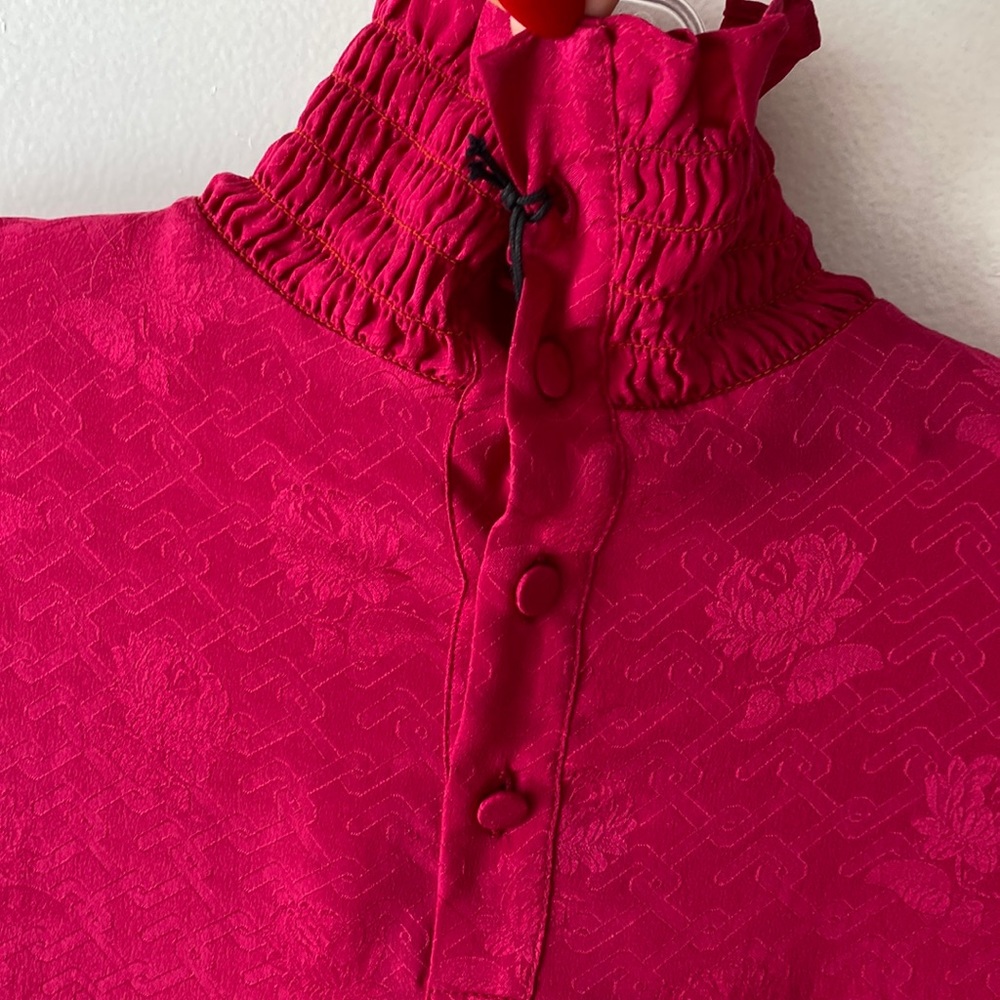 Authentic GUCCI Roses Silk Blouse - Picture 7 of 14